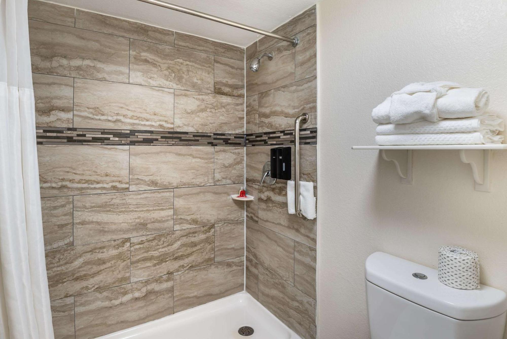 Econo Lodge Richmond-North Chesterfield Экстерьер фото