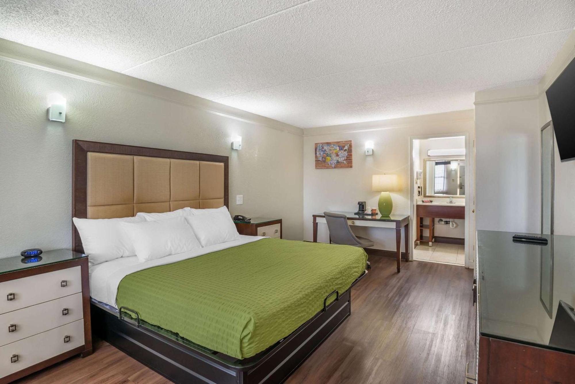 Econo Lodge Richmond-North Chesterfield Экстерьер фото