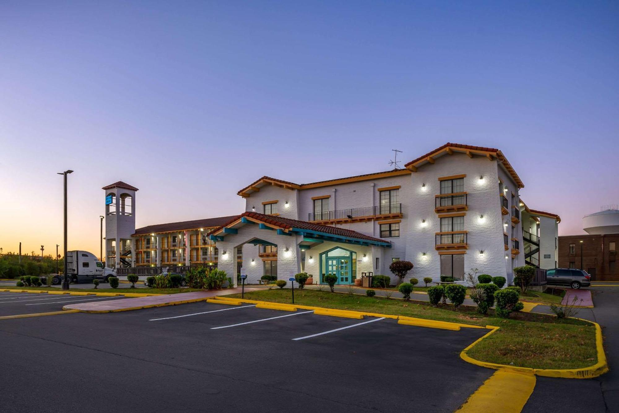 Econo Lodge Richmond-North Chesterfield Экстерьер фото